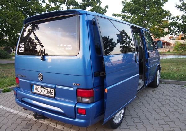 Volkswagen Multivan cena 65000 przebieg: 237000, rok produkcji 2003 z Bydgoszcz małe 436